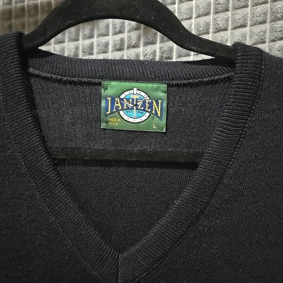 (2) Jantzen SOFT Mens Sweaters SzLg Lot VTG Black Navy Blue Career Casual Staple - Picture 6 of 16